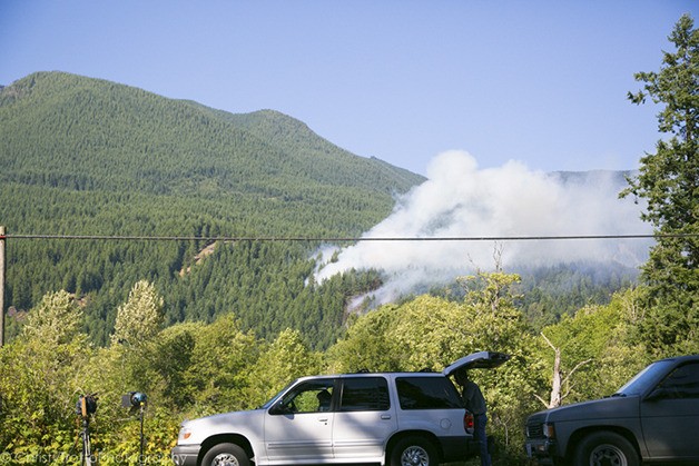 444 Fire almost fully contained; Mount Si, Little Si trails are open