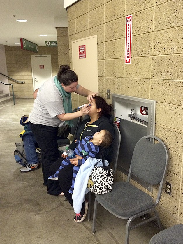 Valley eye care pros serve in Seattle event