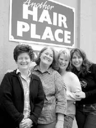 Curt's Hairstyling moves to North Bend