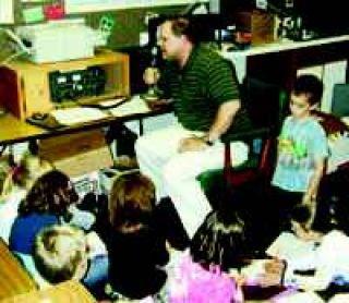 Teacher, students 'ham' it up
