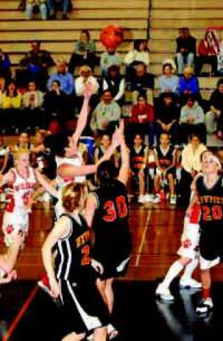 'Cats fall short at Sea-King tournament