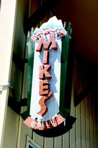 Mike's Grill splices gourmet with everyday