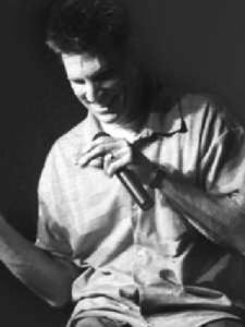 North Bend Theatre to host comedian