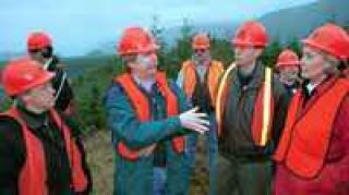 Dunn, Murray take field trip through forest