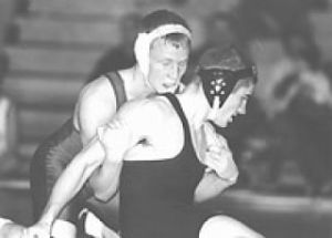 Mount Si grapples with Red Wolves