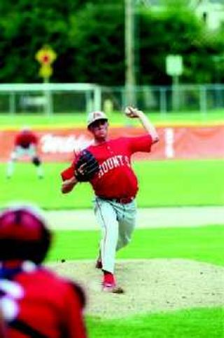 'Cats end season on strong outing