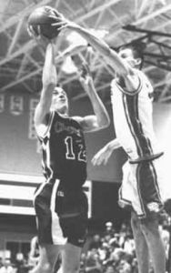 Wildcats stumble into playoffs