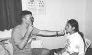 Local doctor gives the gift of sight