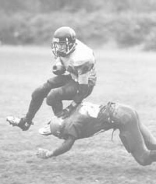Wildcat frosh beat Red Wolves