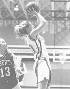 Pats, Woverines outpoint Lady 'Cats