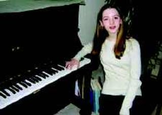 Teen to tickle ivories at national competition