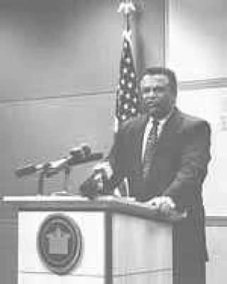 Executive wants Si View to remain open