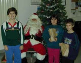 Santa visits Fall City