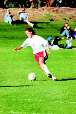 Mount Si girls' soccer continues strong conference start