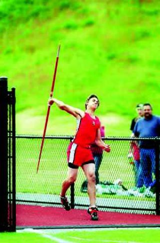 Mount Si sending seven to state track meet