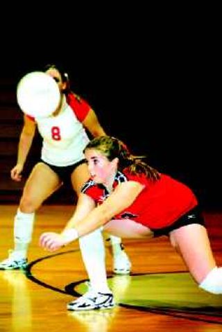 'Cat volleyball wins last home match