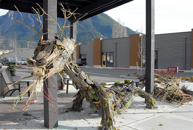 The new memory dragon greets visitors to North Bend's Visitor Information Center.