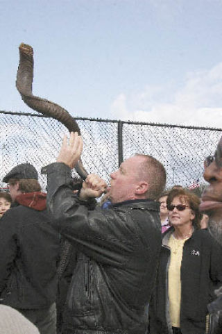 Valley pastor Pete Battjes blows the shofar