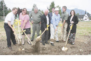 Hefting golden shovels