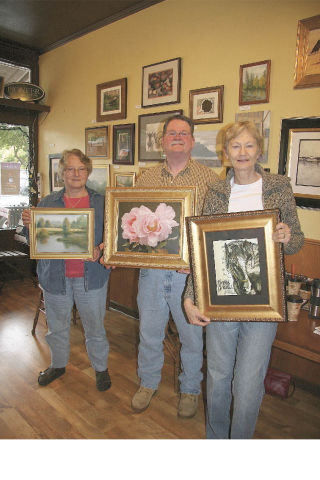 Valley artists Sandra Robinson
