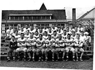 The Mount Si High School football team of 1952