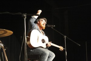 Valley resident Austin Jenckes returns home for a surprise concert during his run on reality show “The Voice