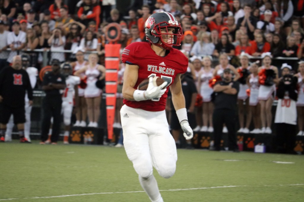 Carter McFadden makes a solid catch during Mount Si’s game against Monroe Friday