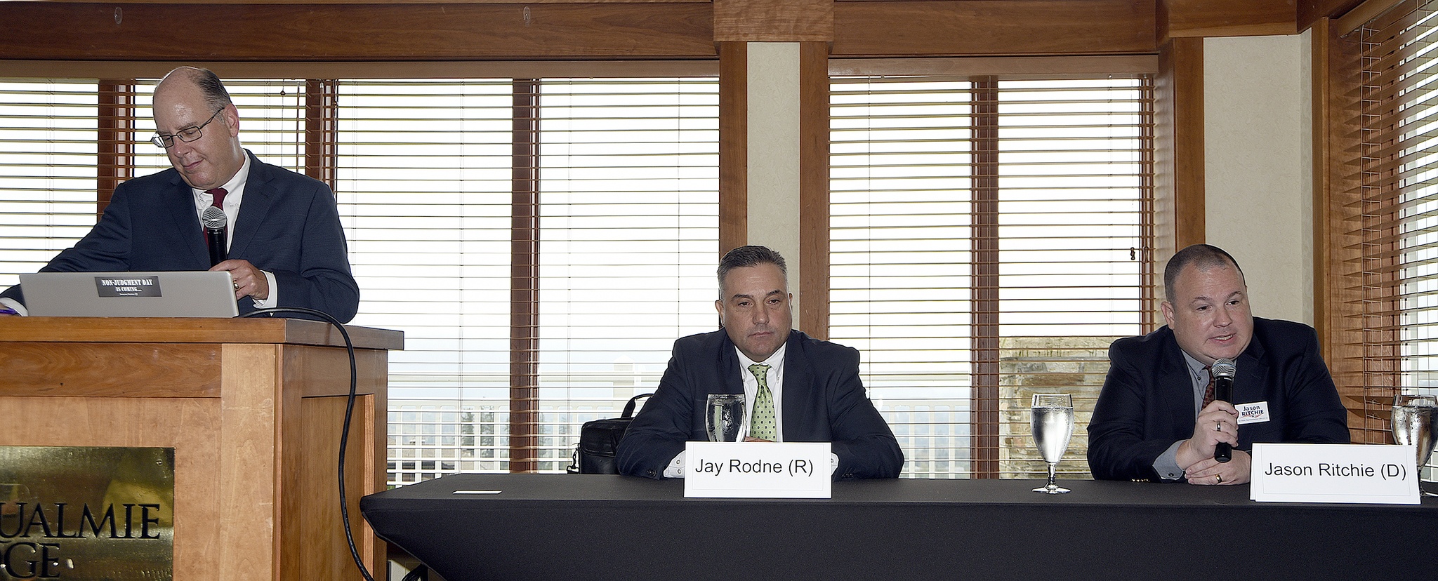 Carol Ladwig/Staff PhotoModerator William Shaw introduced State Representative candidates Jay Rodne and Jason Ritchie at the start of the Snoqualmie Valley Chamber of Commerce candidate forum Sept. 28.