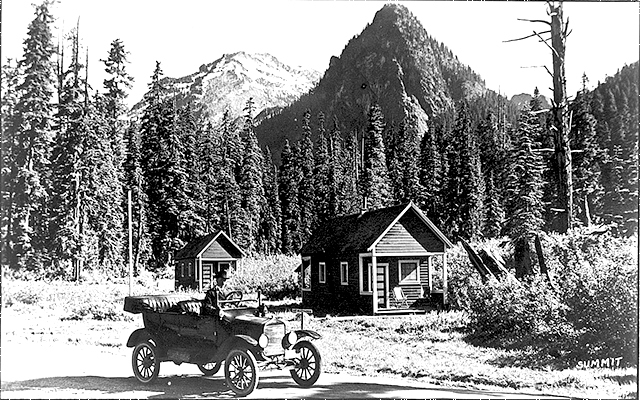 Photos of the state’s old “Sunset Highway” will be featured in the Snoqualmie Valley Historical Museum’s program