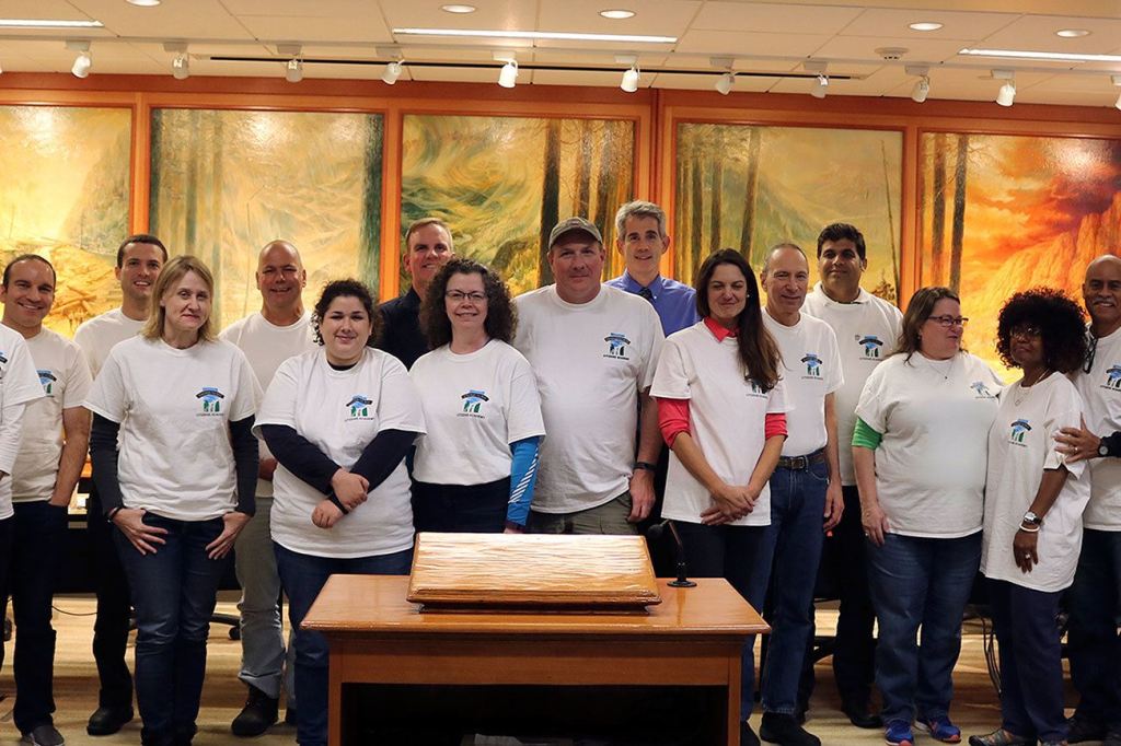 The Snoqualmie Citizen Academy graduates were recognized at the Oct. 24 city council meeting. From left: Morgan Ross, Katherine Moss, Brent Weisel, Justin Rodino, Gail Folkins, Edward Mortensen, Monica Ramirez, Andrew Tong, Lori Murton, Dvid Mills, Mayor Matt Larson, Alison Uno, Sam Insalaco, Muhamammad Shakil, Lucy McDowell, Monnie Morris, William Morris, Wilson Toft and Jill Toft. (Evan Pappas/Staff Photo)