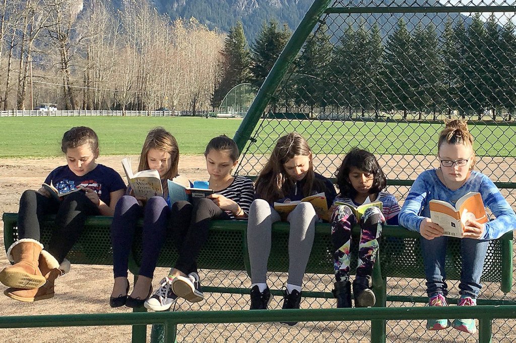 Snoqualmie Elementary students soak up sun and knowledge in last week’s warm weather