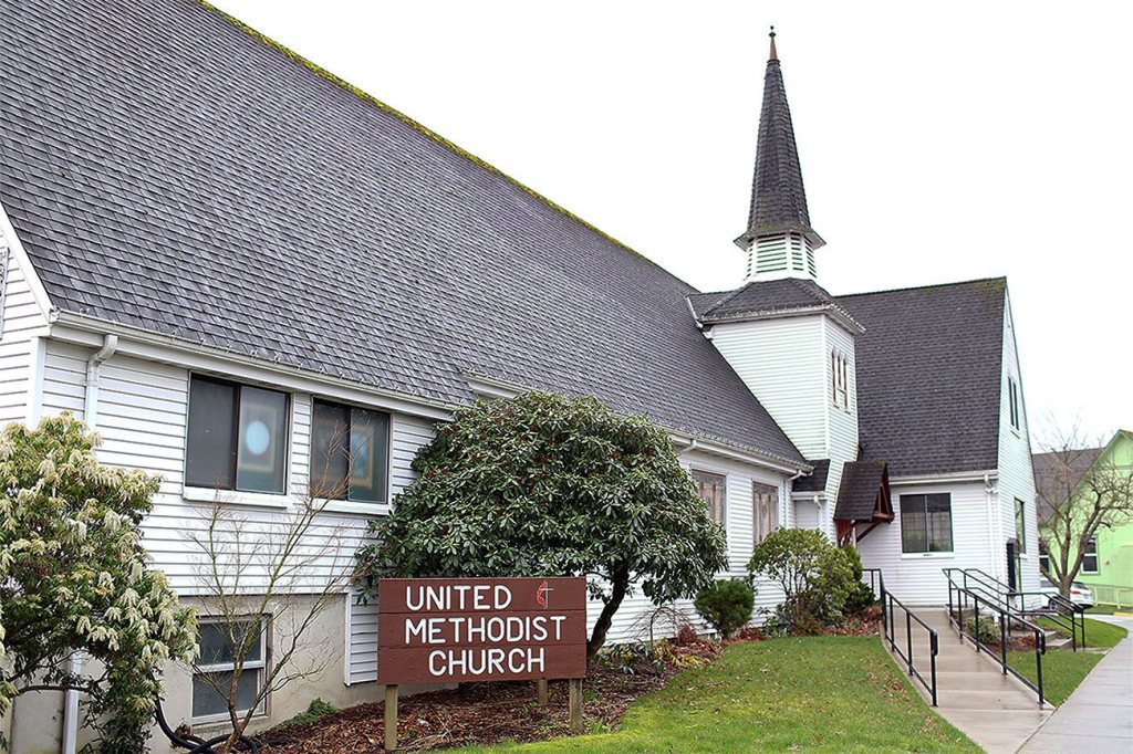 Wednesday free dinners bring Snoqualmie community together