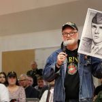 Washington veteran and artist shares his story at Snoqualmie Valley schools’ Veterans Day assemblies