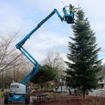 Snoqualmie parks crew works to create festive lighting downtown