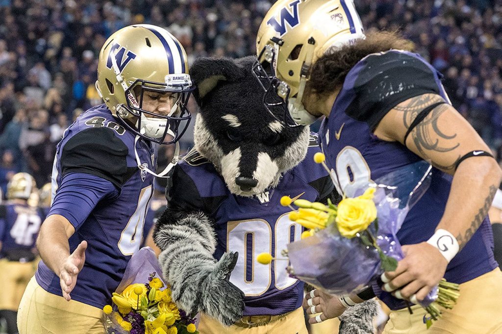 Van Winkle sets new record in last home game as a Husky