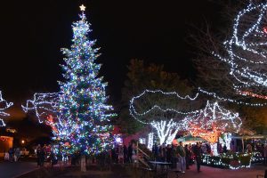 Holiday glow settles on downtown Snoqualmie