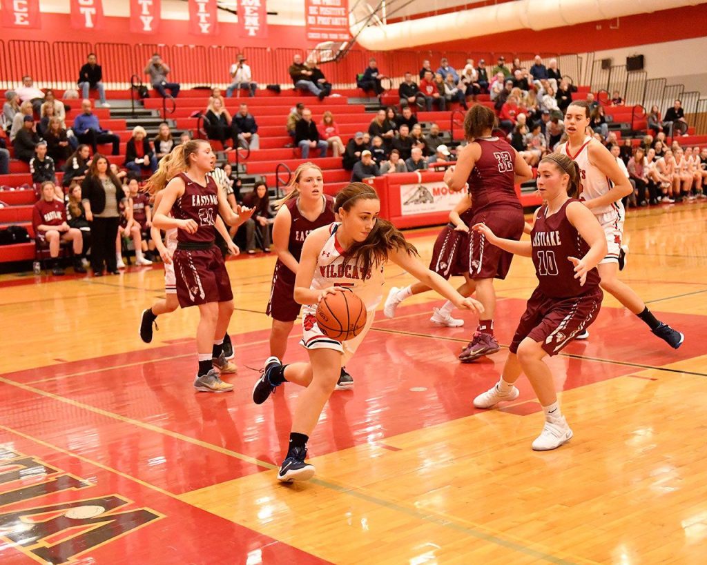 Mount Si&rsquo;s Izzy Smith takes possession of the ball in the game against Eastlake on Wednesday, Dec. 7.                                Courtesy of Calder Productions