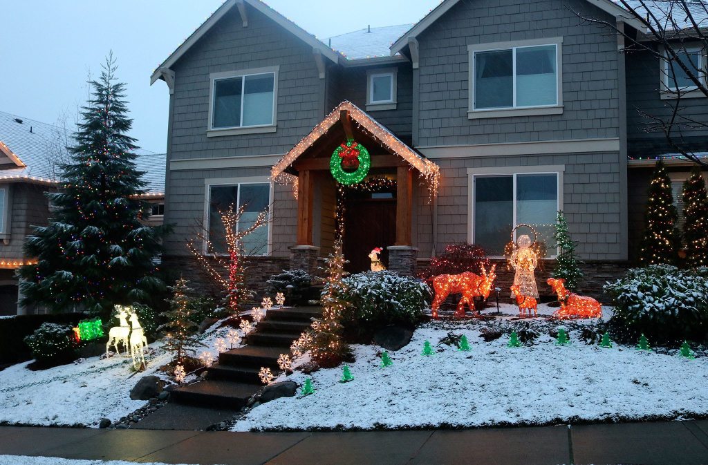 Winners chosen for the fourth Snoqualmie Holiday Lights Contest