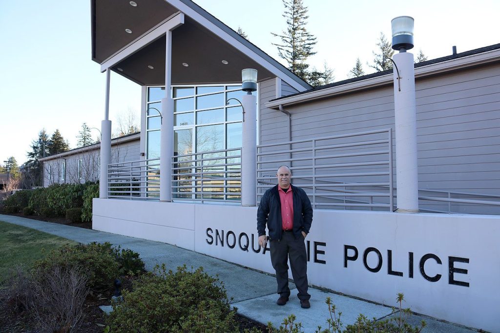 Snoqualmie Police Chief Perry Phipps began his first week of work at the Snoqualmie Police Department Jan. 9, with help from Interim Chief Jim Schaffer during the transition period. (Evan Pappas/Staff Photo)