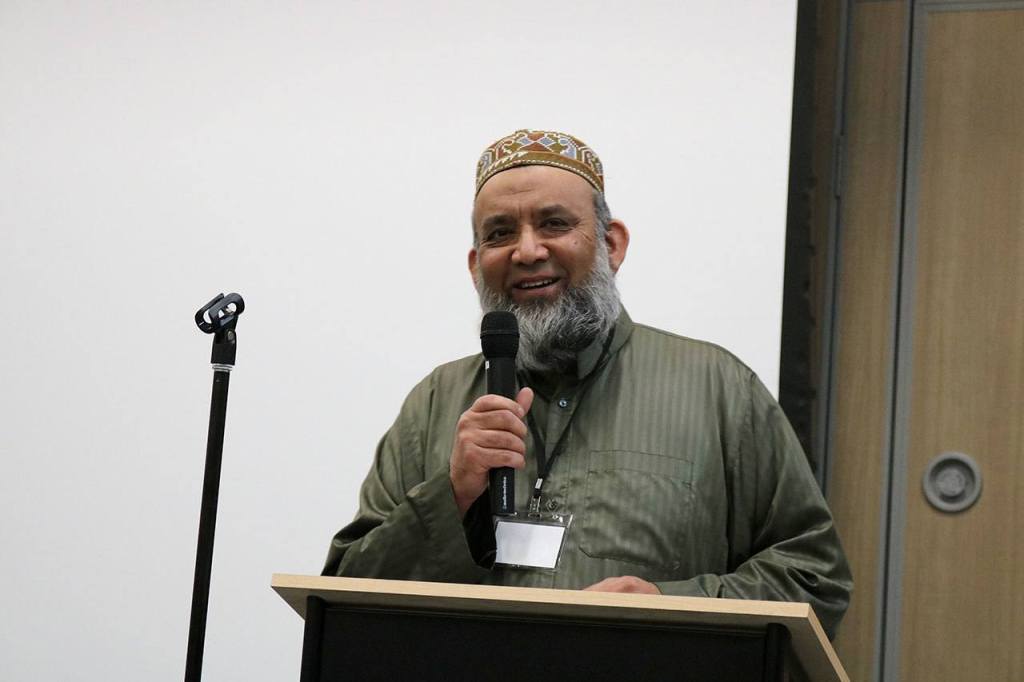 Imam Faizel Hassan from Bellevue&rsquo;s Islamic Center of the Eastside, came out to Snoqualmie to speak about the way the Muslim faith teaches people to respect and care about their neighbors. (Evan Pappas/Staff Photo)