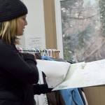 Snoqualmie Valley Winter Shelter director Jennifer Kirk uses maps for the Count Us In program to lead a volunteer orientation session at the Snoqualmie American Legion Hall, which is also a day center for the Valley&rsquo;s homeless.                                Carol Ladwig/Staff Photo