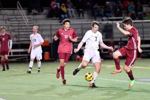Mount Si boys soccer team takes a win and a loss to close out March; travels to Inglemoor tonight