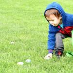 Sun shines on Snoqualmie egg hunt Saturday