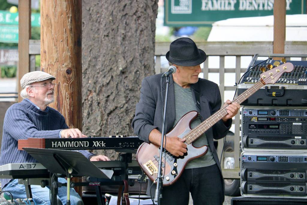 Miles from Chicago entertained the Fall City Day crowd Saturday afternoon.                                Evan Pappas/Staff Photo