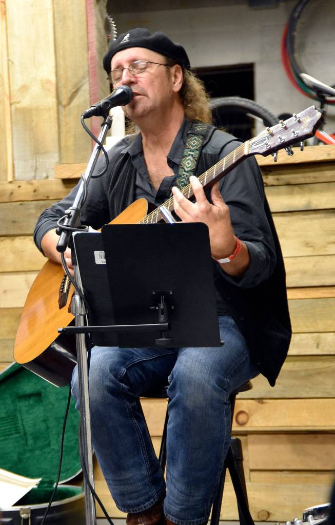 Rod Cook sings soulfully at Compass Outdoor Adventure in 2016. (Carol Ladwig/Staff Photo)