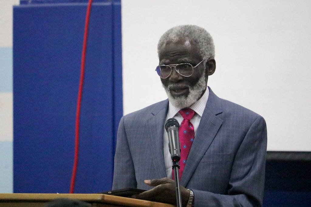 Superintendent Don Mead thanks the staff and volunteers who put in time and effort to help the residents of the institution. (Evan Pappas/Staff Photo)