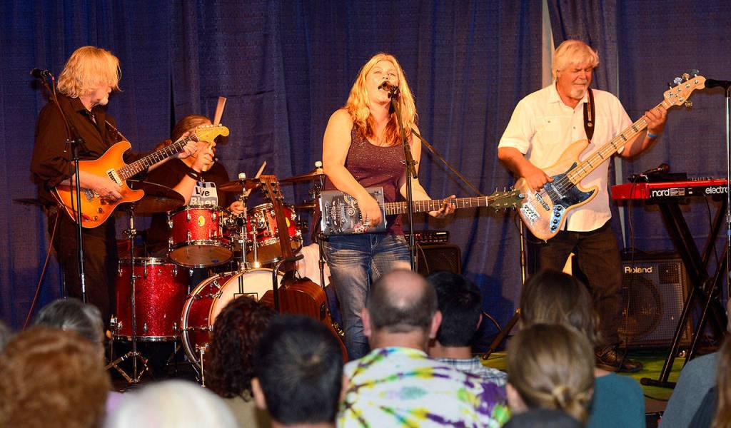 The Stacy Jones Band rocked the house at Valley Center Stage. (Photo courtesy of Mary Miller)