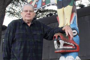 Walking tour Sunday unveils memorials to longtime city servant, Charles S. Peterson