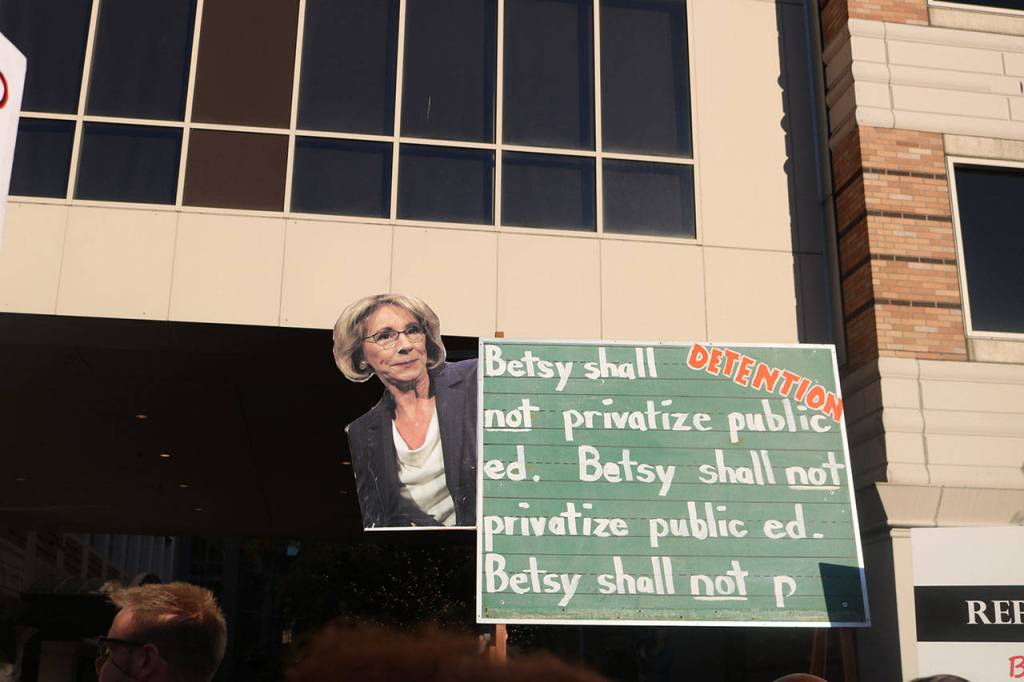 Betsy De Vos’ Bellevue visit on education reform draws hundreds of protesters