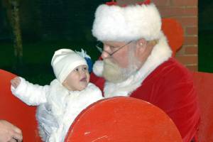 Fall City holiday festivities Dec. 2 include arts market, horseback caroling and annual tree lighting